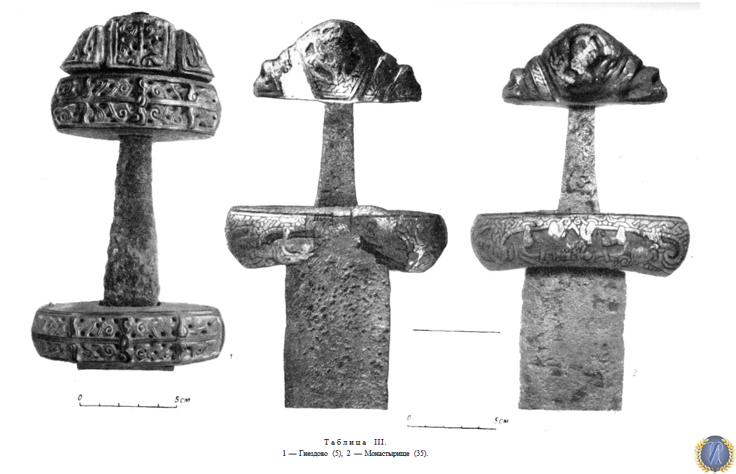 Xii ix ii. Гнездово 10 век меч. Меч Гнездово ц2. Меч из Гнездово. Мечи Гнездово Новиков.